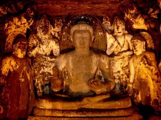Bouddha avec disciples, Ajanta